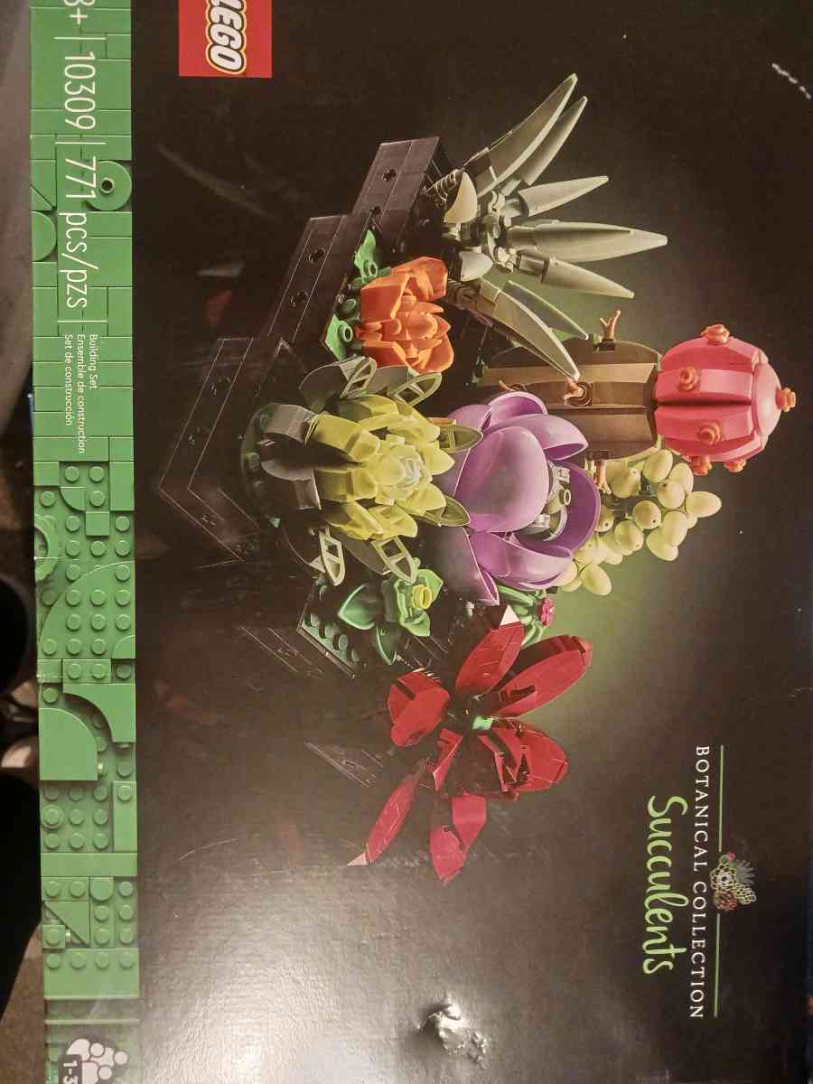 LEGO PUZZLES FLORAL SETS - Fort Worth, Texas - FleaMarketBay
