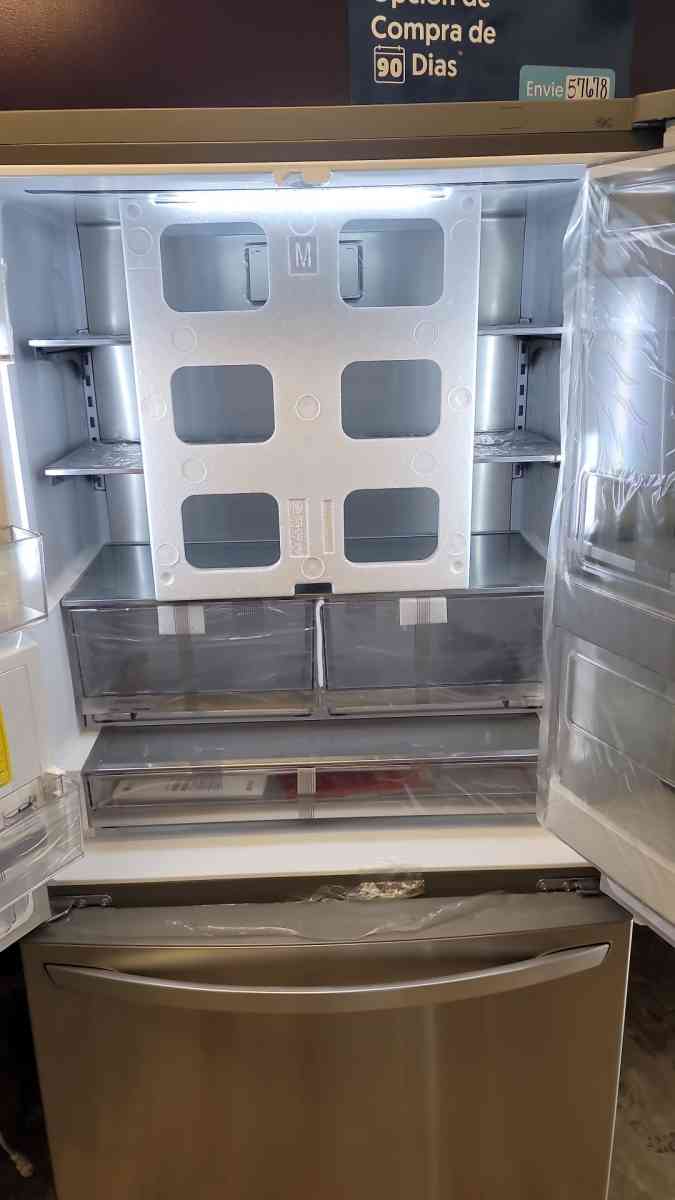 LG Brand New InstaView - Houston, Texas - FleaMarketBay