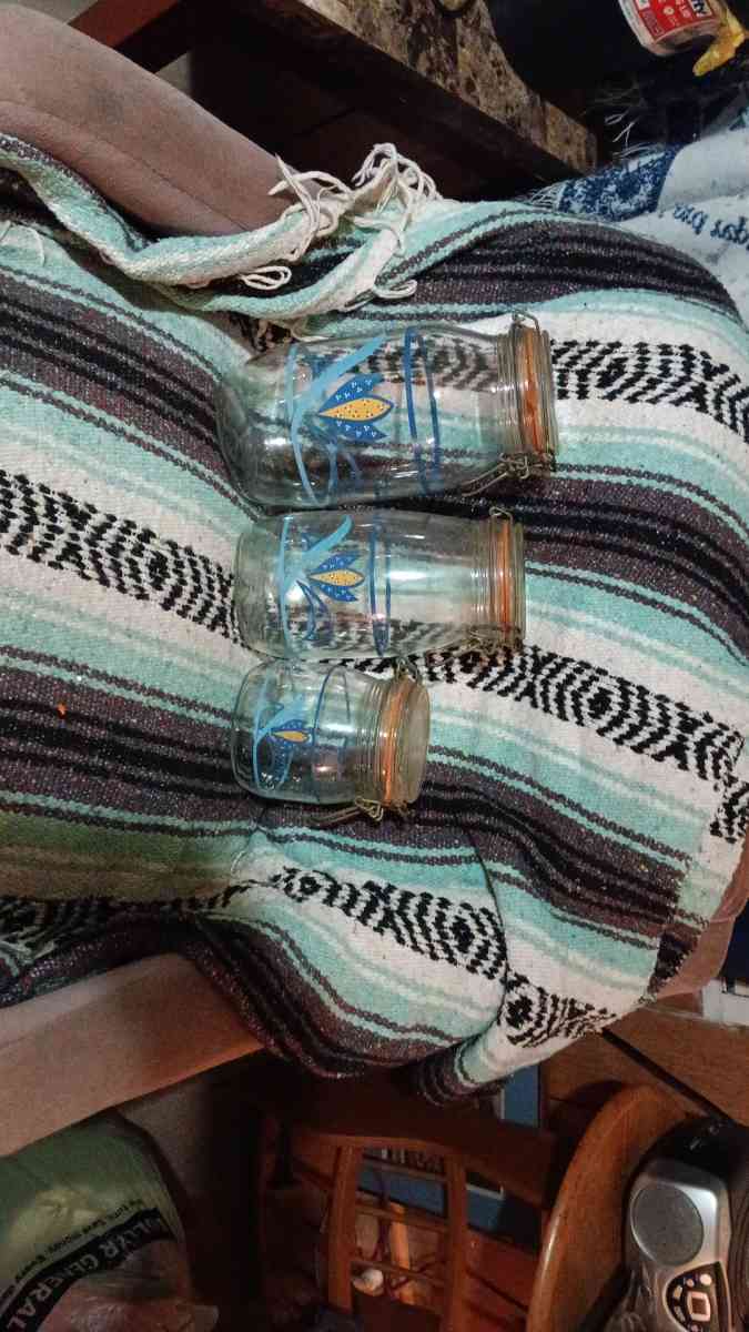 3peice cansdier set with yellow corn flowers - Seneca, South Carolina - FleaMarketBay