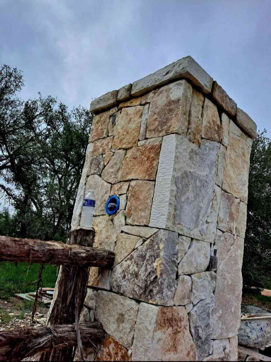 masonry stone work - Center Point, Texas - FleaMarketBay