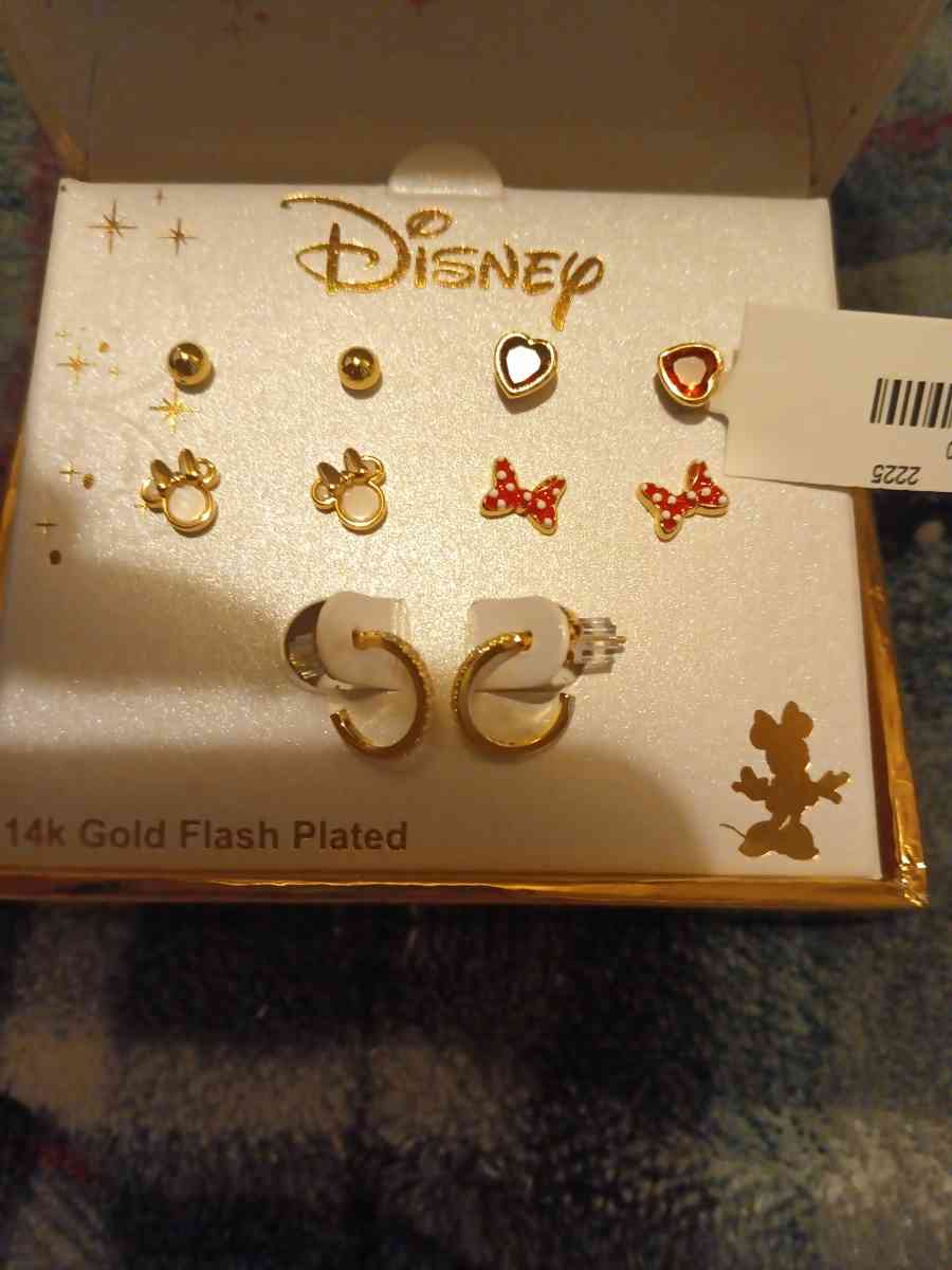 sterling silver Disney earrings - Pocatello, Idaho