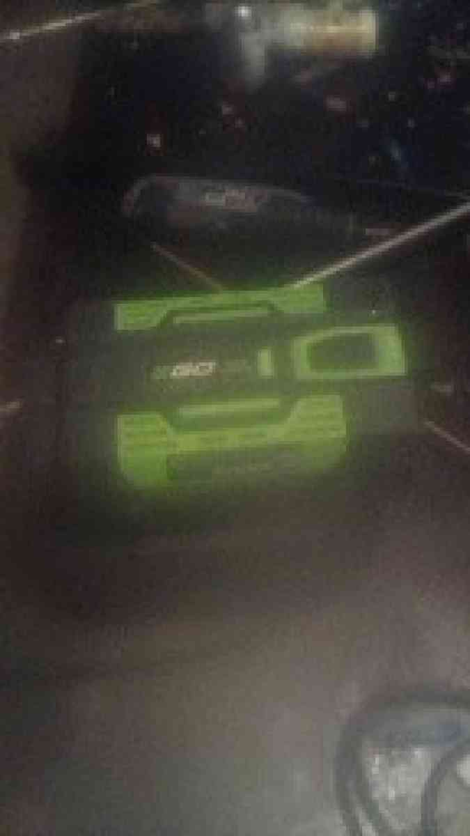 go batteries for yard equipment with charger - Bakersfield, California