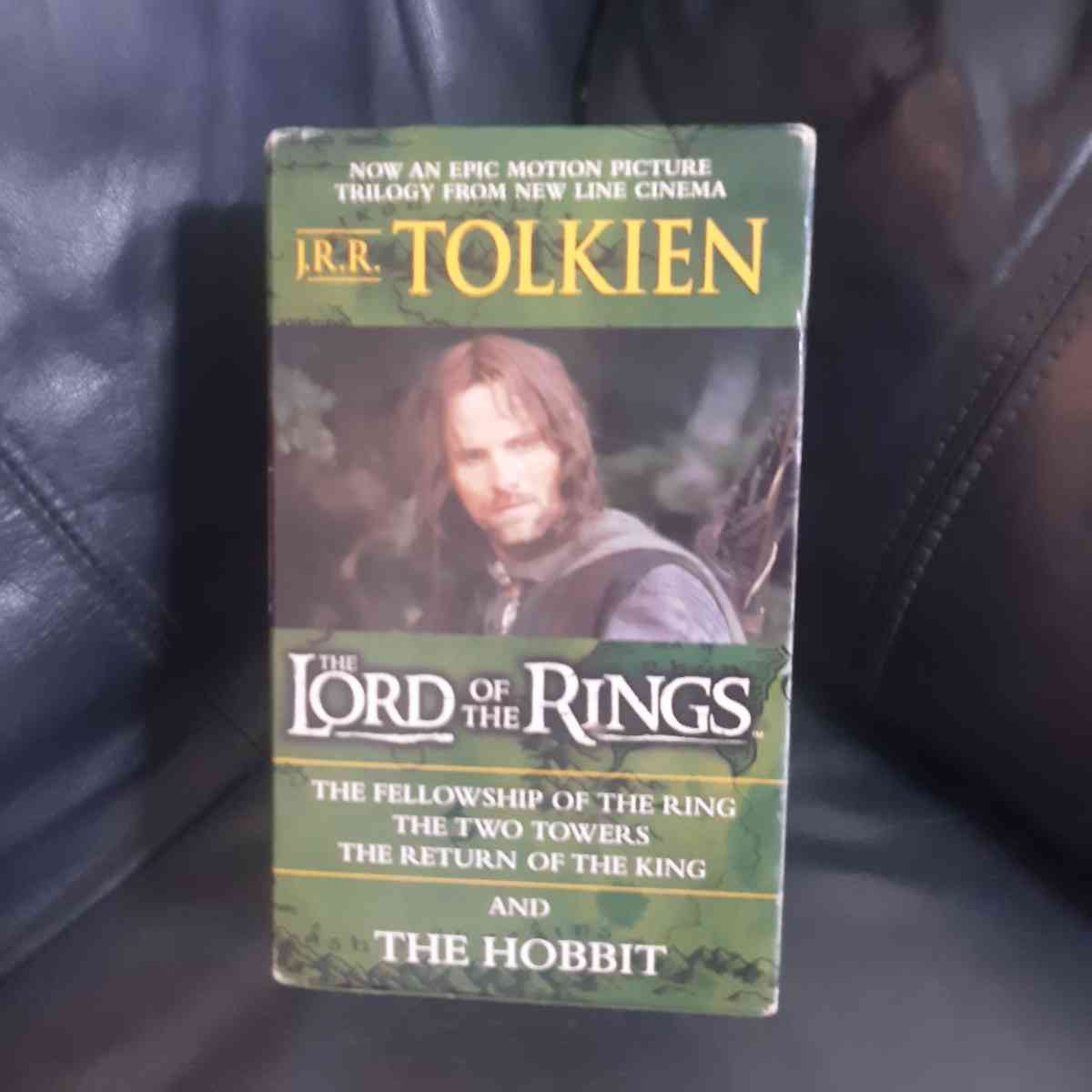 Lord of the Rings bookset - Middlebury, Indiana - FleaMarketBay