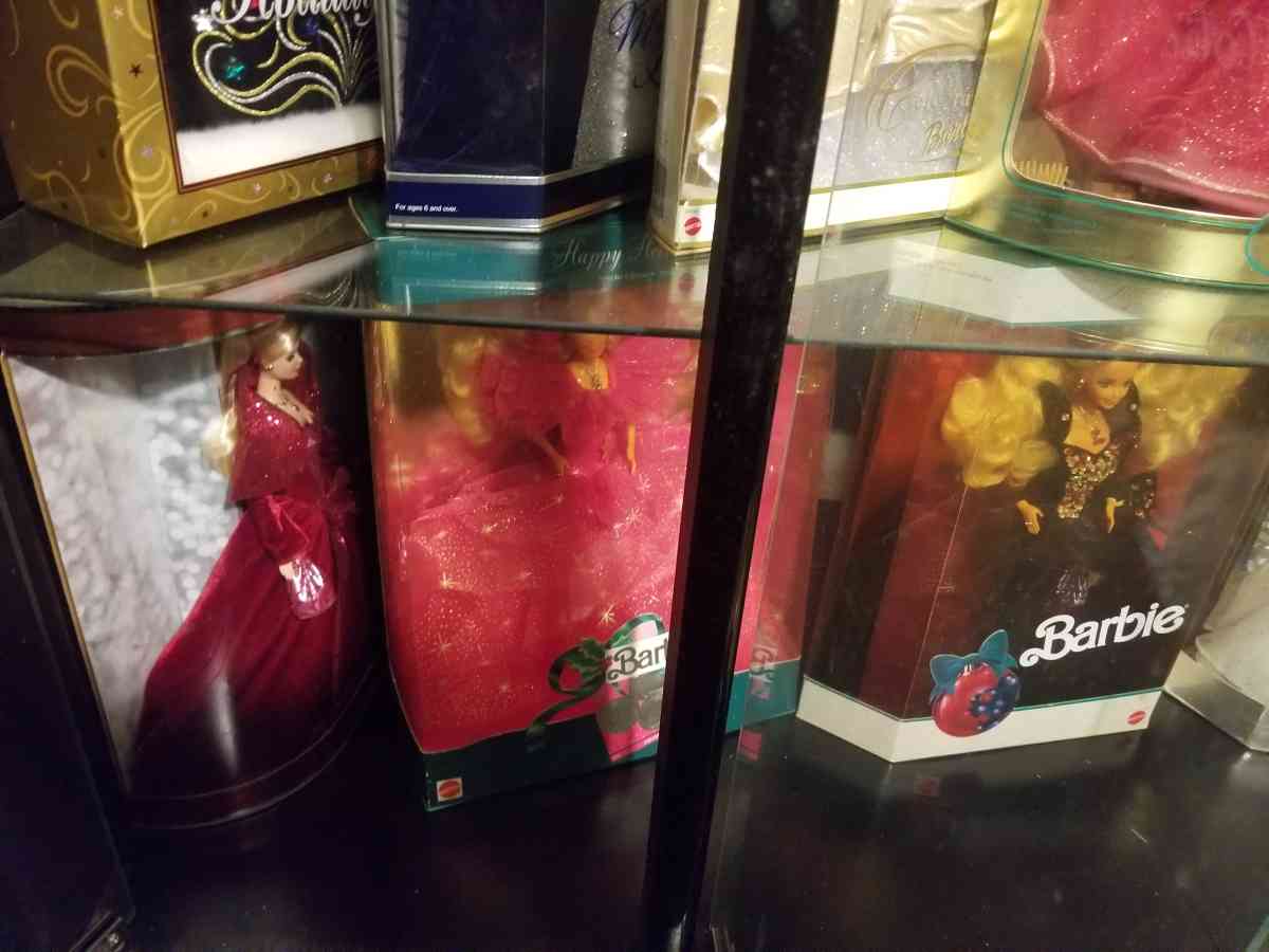 holiday barbies - Parkersburg, West Virginia - FleaMarketBay