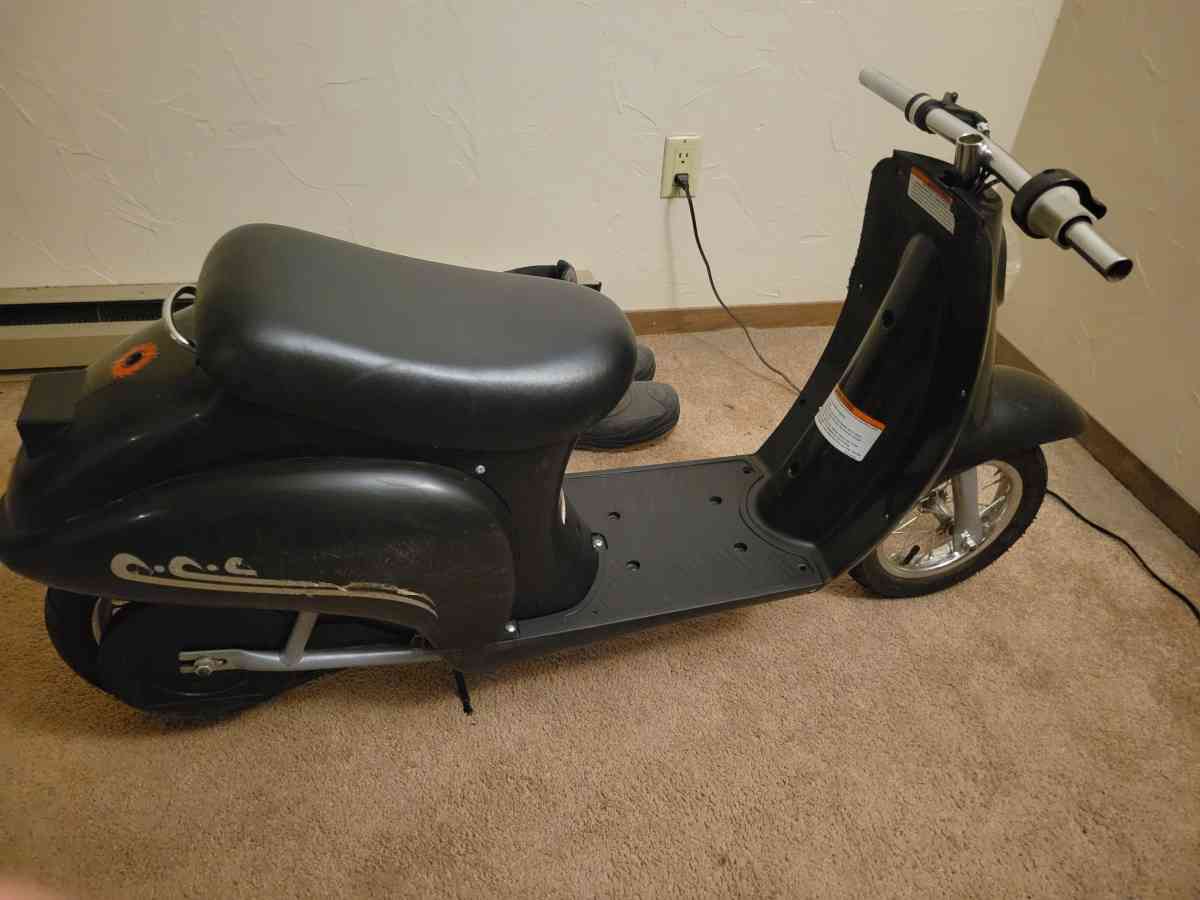 razor Electric scooter - Green Bay, Wisconsin