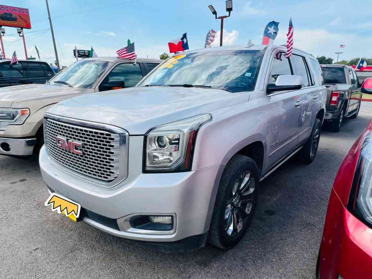 2016 Gmc Yukon Denali 153k millas - Bacliff, Texas