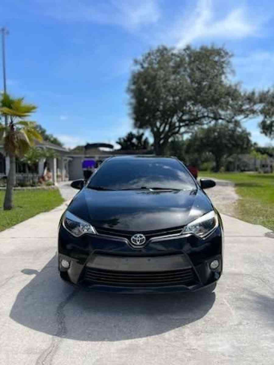 toyota corolla 2016 - Tampa, Florida - FleaMarketBay