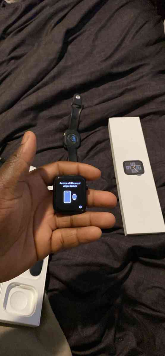Apple Watch se 2nd gen - Memphis, Tennessee - FleaMarketBay