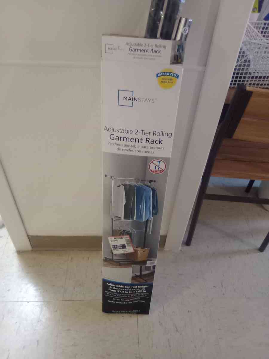 adjustable 2 tier rolling garment rack - Ambridge, Pennsylvania