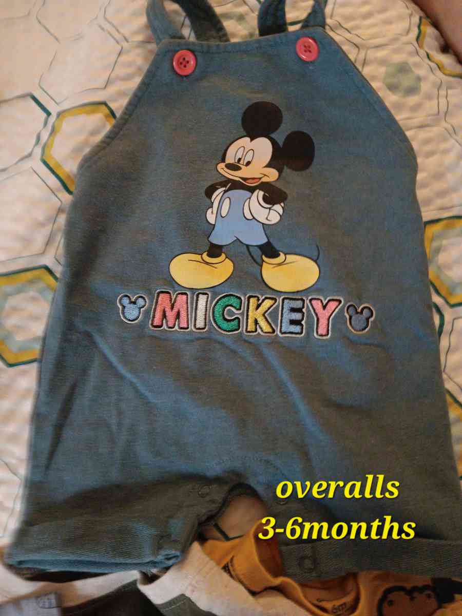 Lot of boys clothes - Boiling Springs, South Carolina - FleaMarketBay