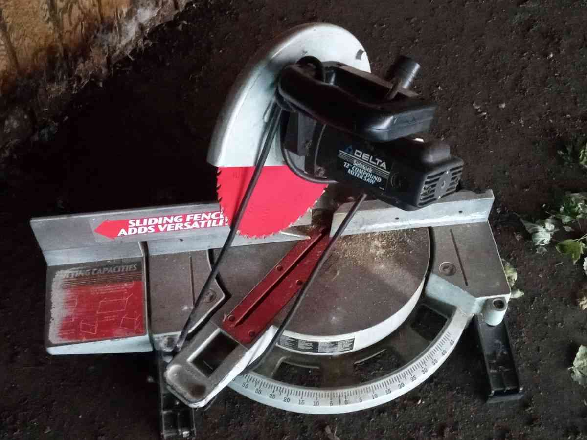 Delta Sidekick 12 in Compound Miter Saw - Mentor, Ohio - FleaMarketBay