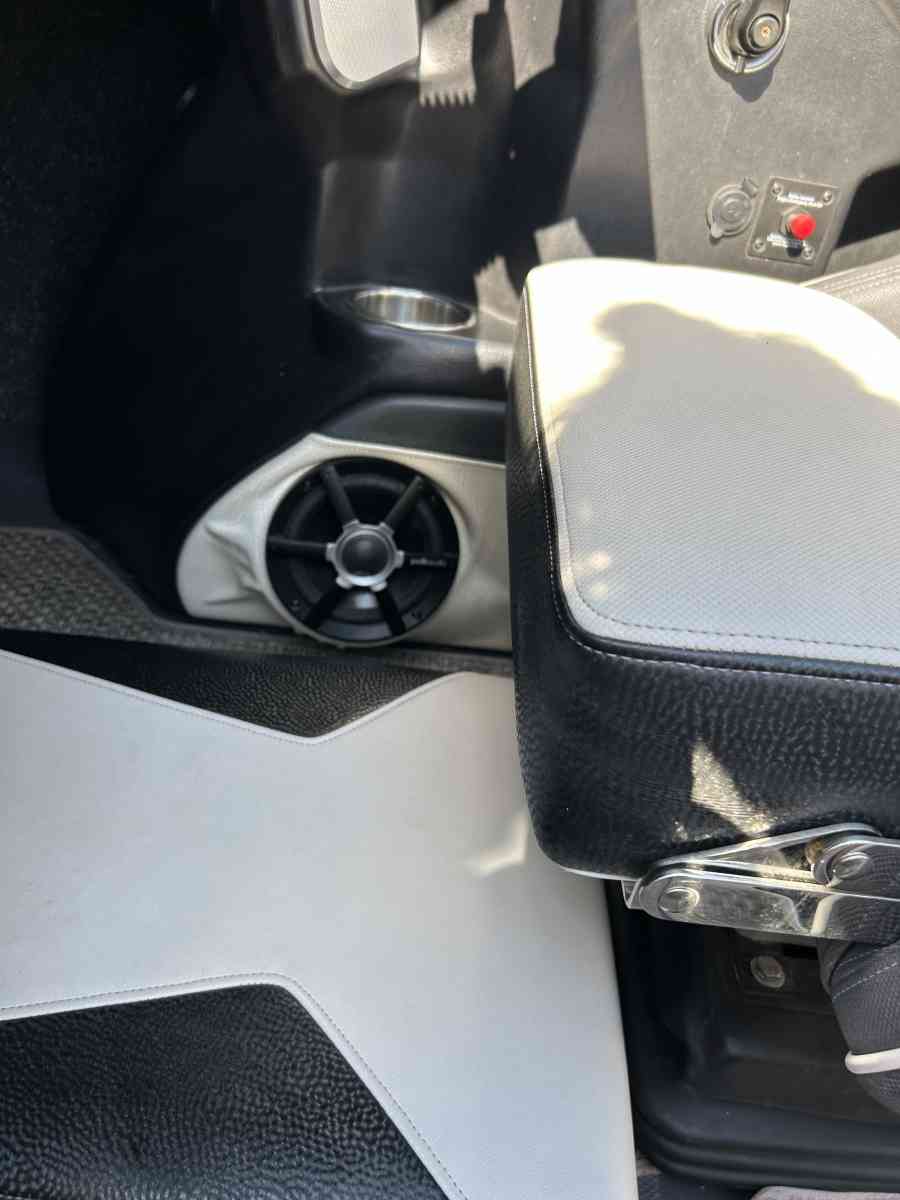 Supra boat - Colorado Springs, Colorado - FleaMarketBay