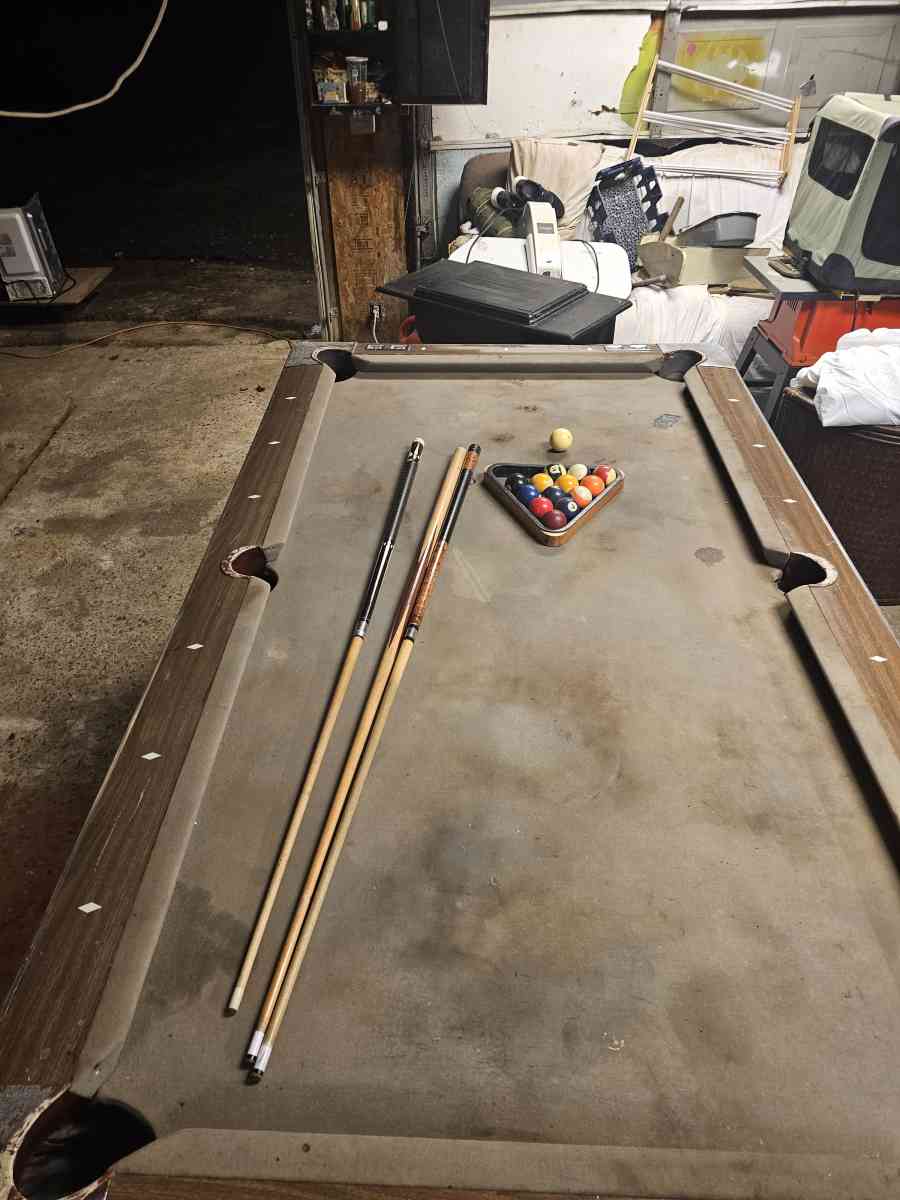 POOL TABLE - Fairview, North Carolina - FleaMarketBay