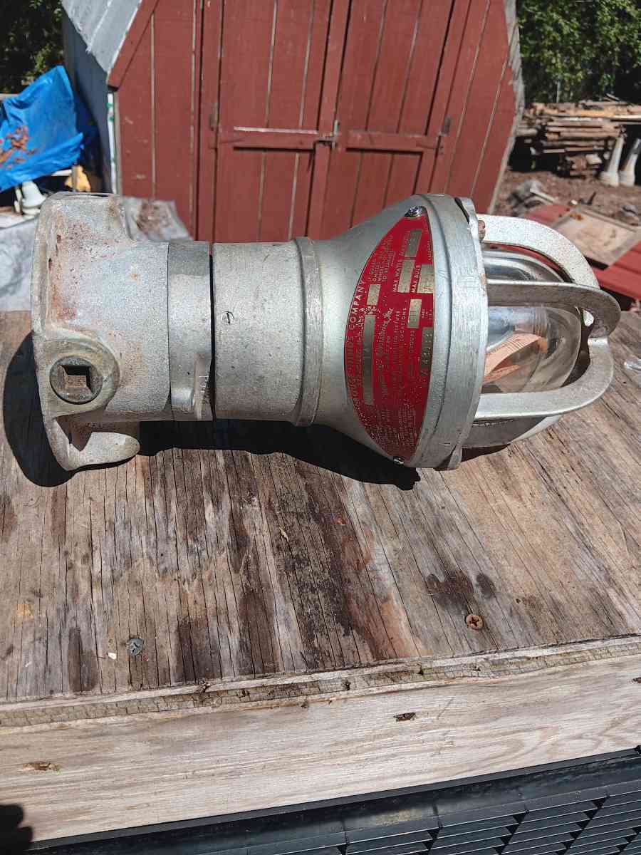 a rare electrical lighting fixture for hazardous conditions - Lincoln, Alabama