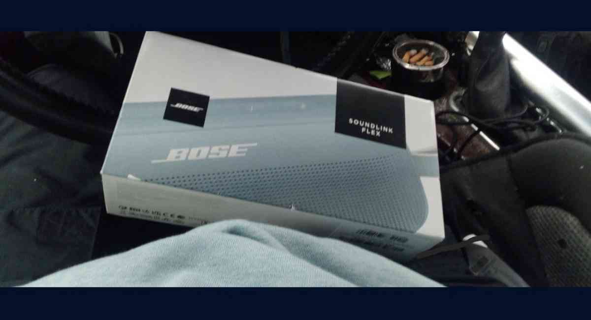 Bose SoundLink Flex Portable Speaker - Concord, California - FleaMarketBay