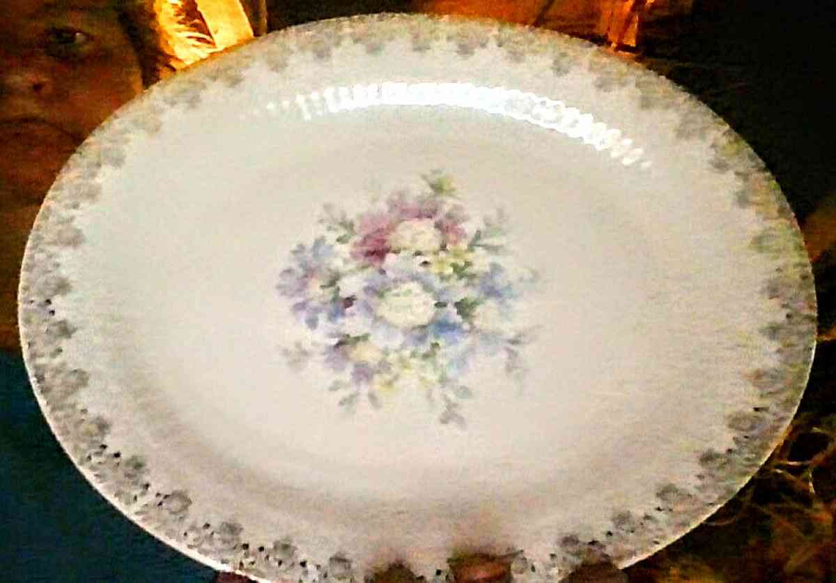 These and many other items will be at Beths blow out sale - Alliance, Ohio - FleaMarketBay