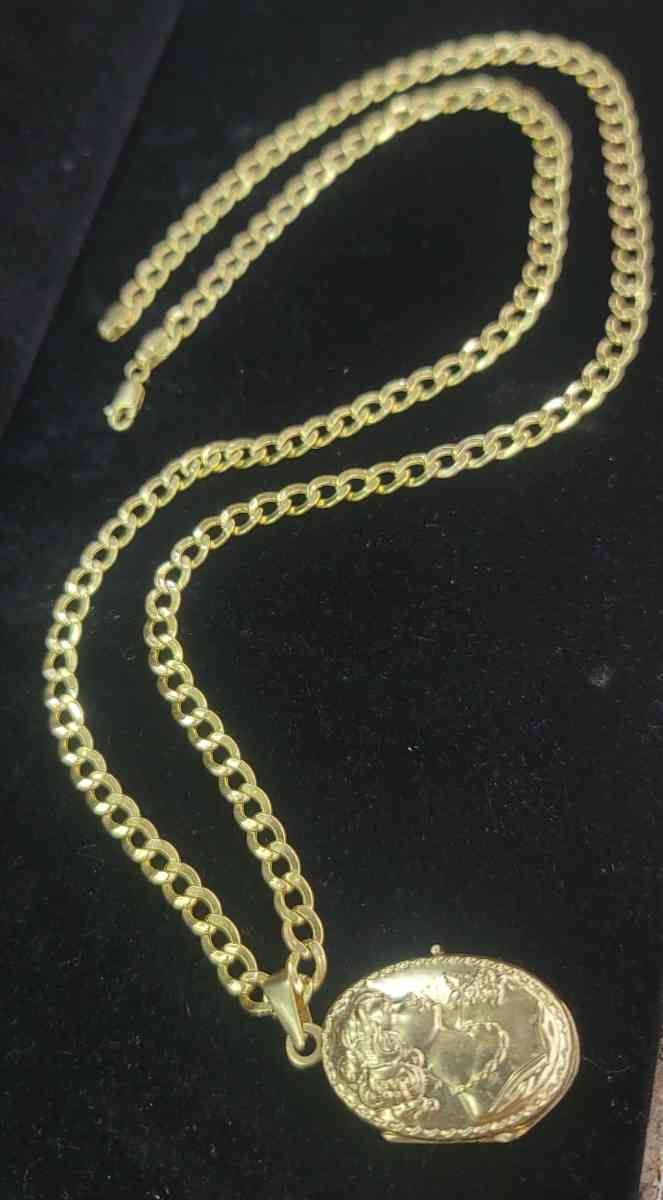 14K Gold Chain Hollow Cuban W Photo Charm 185 Grams 24 - Bronx, New York - FleaMarketBay