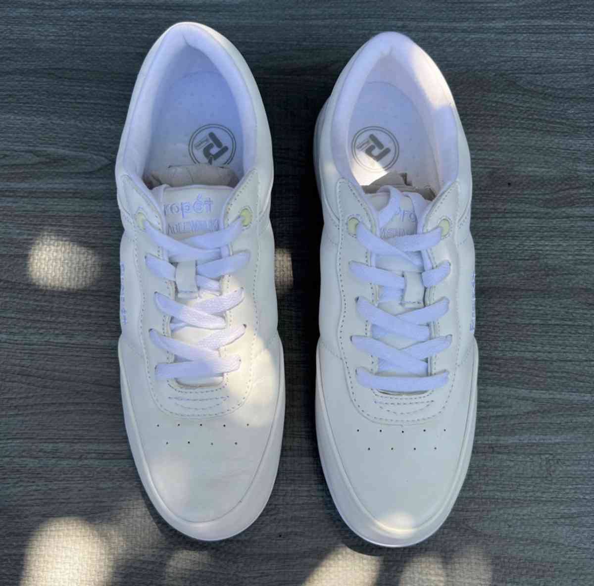 propet WMNS size 10 - Huntington Park, California - FleaMarketBay