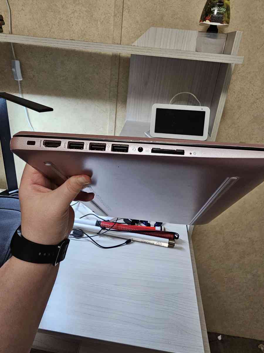 HP Stream Laptop - Dickson, Tennessee