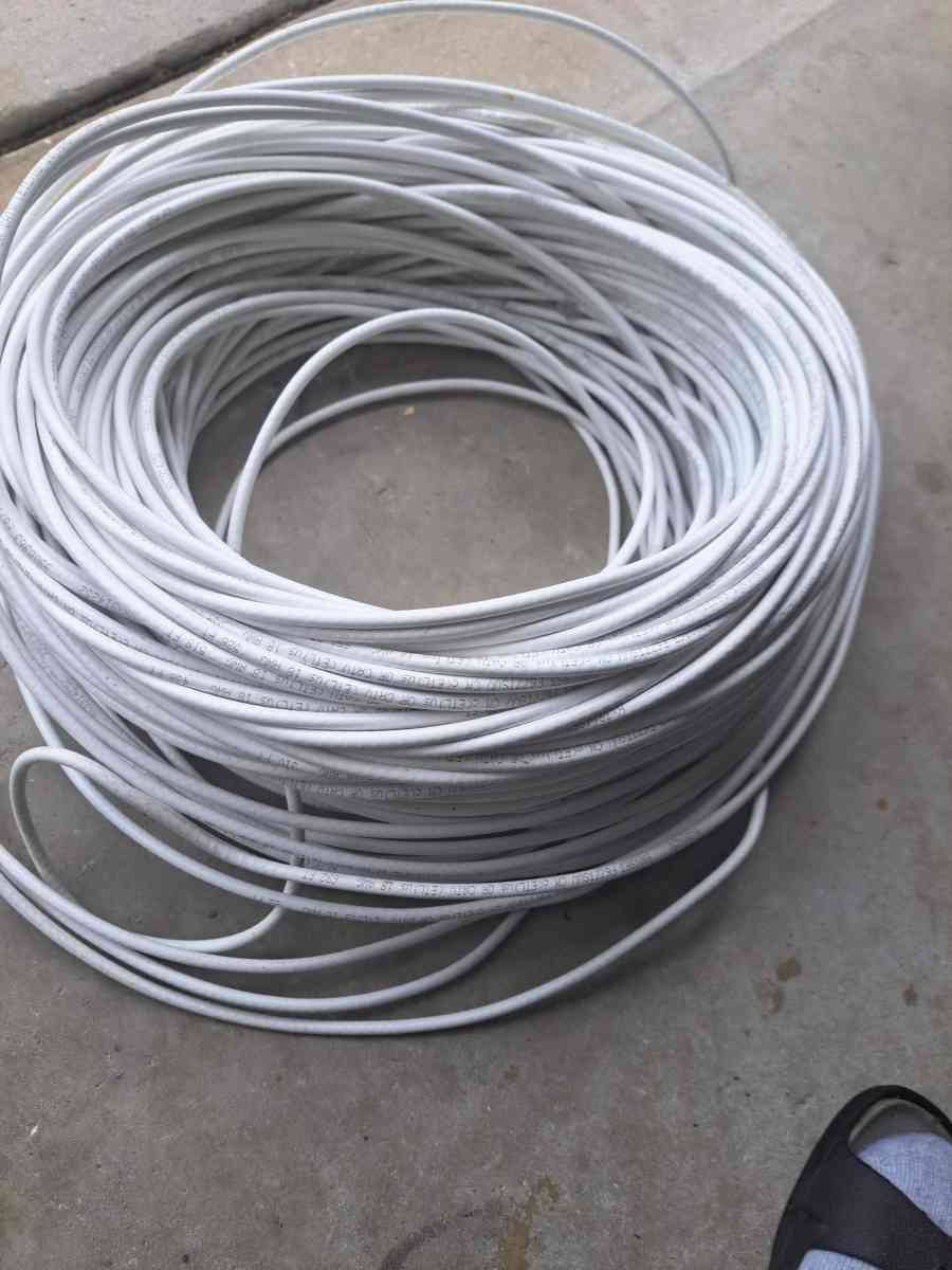 AROUND 400 FT TV CABLE  BRAND NEW - New Port Richey, Florida