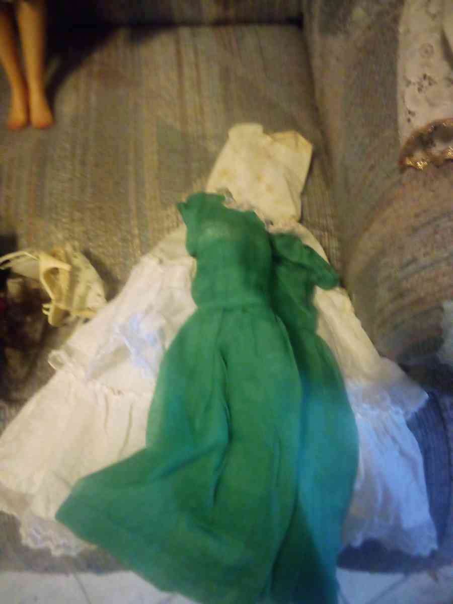 baby doll with lots of clothes and shoes - Springfield, Illinois - FleaMarketBay