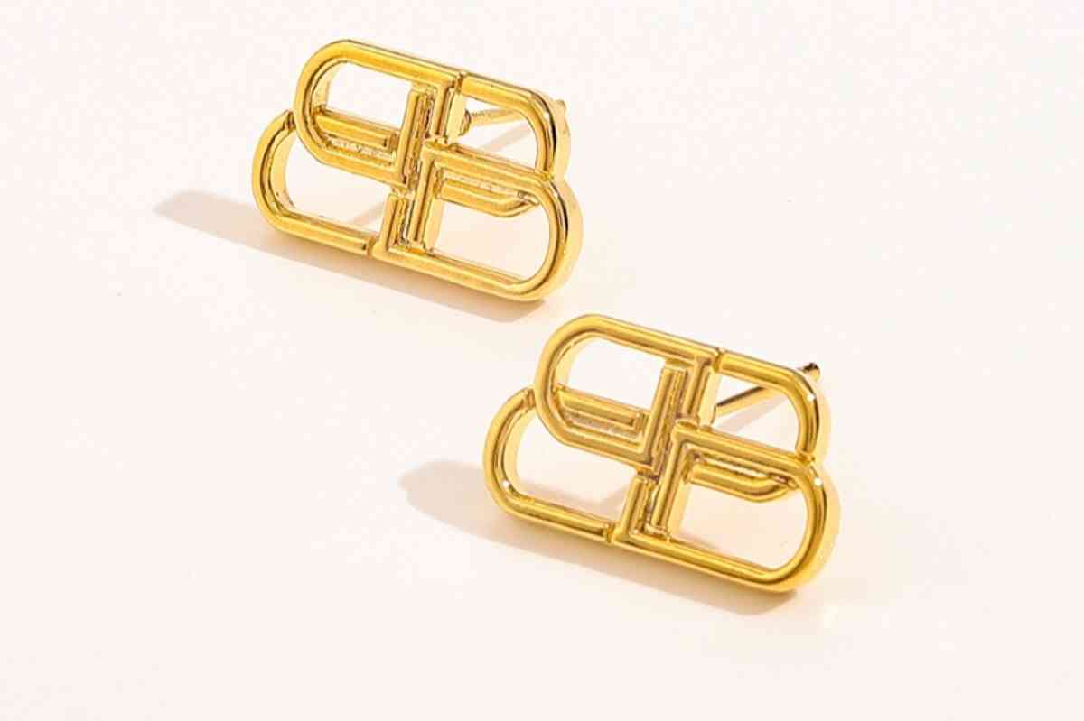 earings - Mission Viejo, California - FleaMarketBay