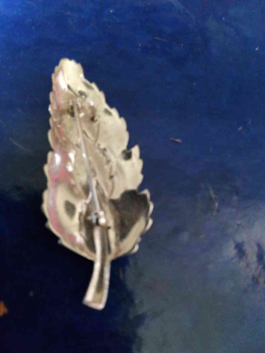 Sterling Silver Leaf Pin - Pawtucket, Rhode Island - FleaMarketBay