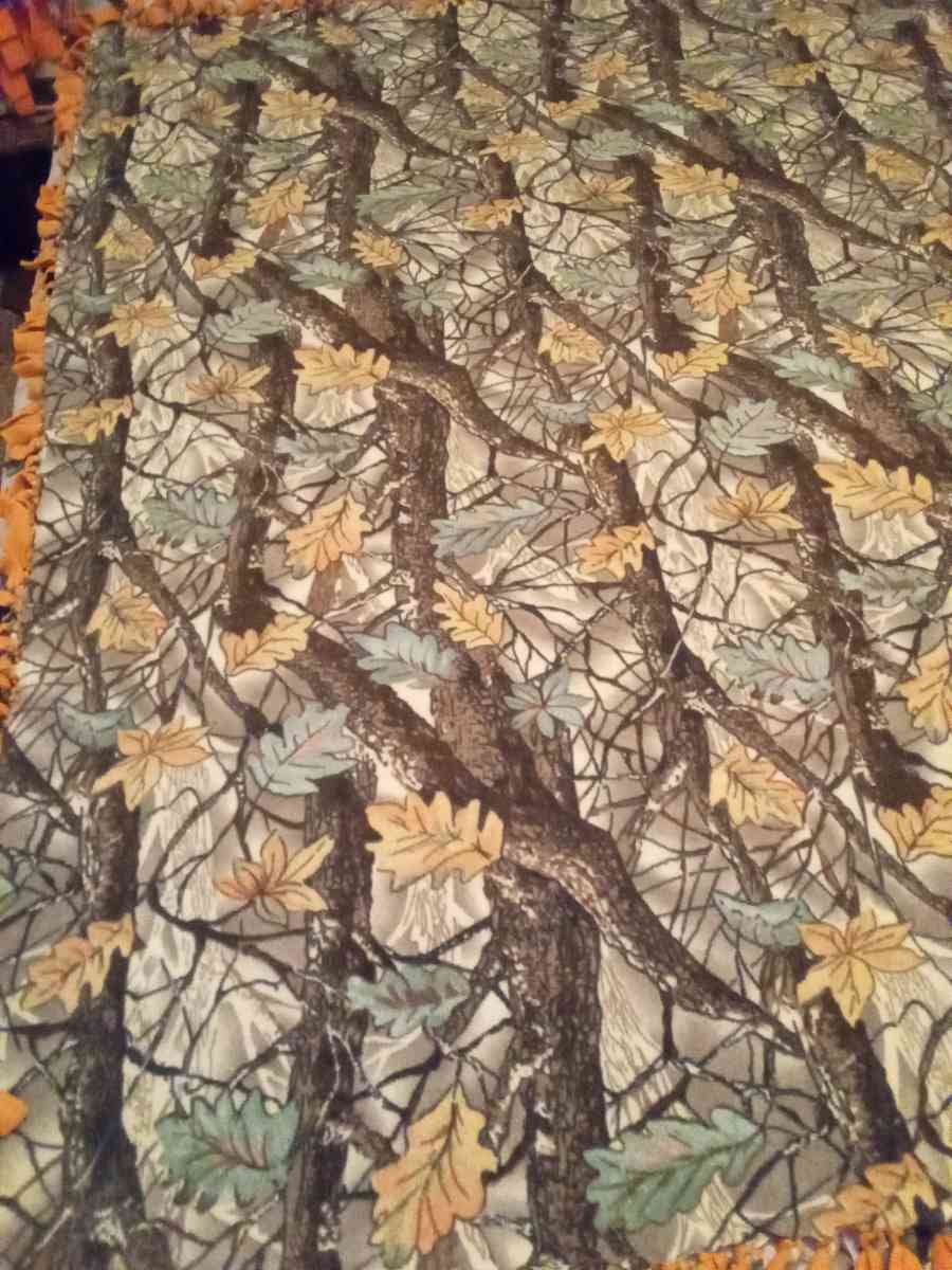 blankets - Canton, Oklahoma - FleaMarketBay