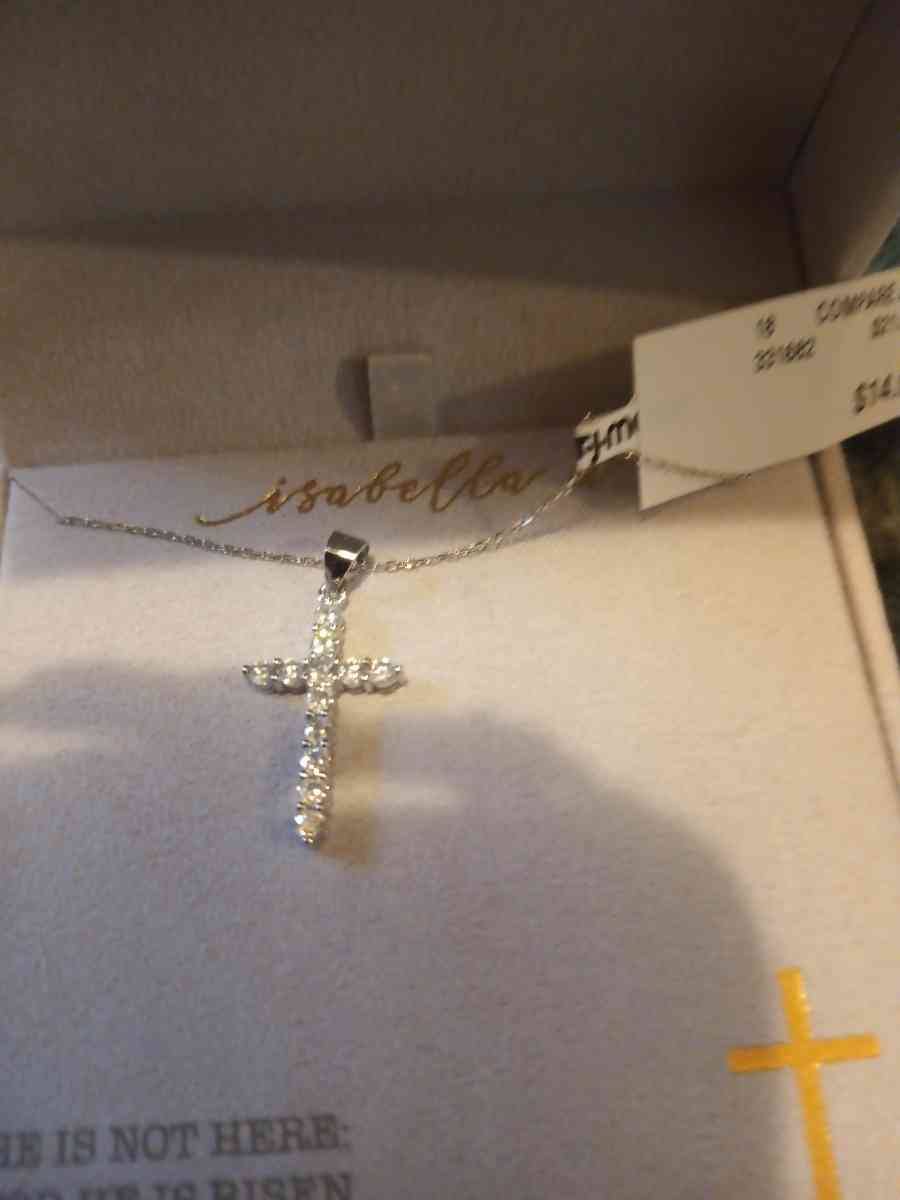 Sterling silver cross necklace - Pocatello, Idaho