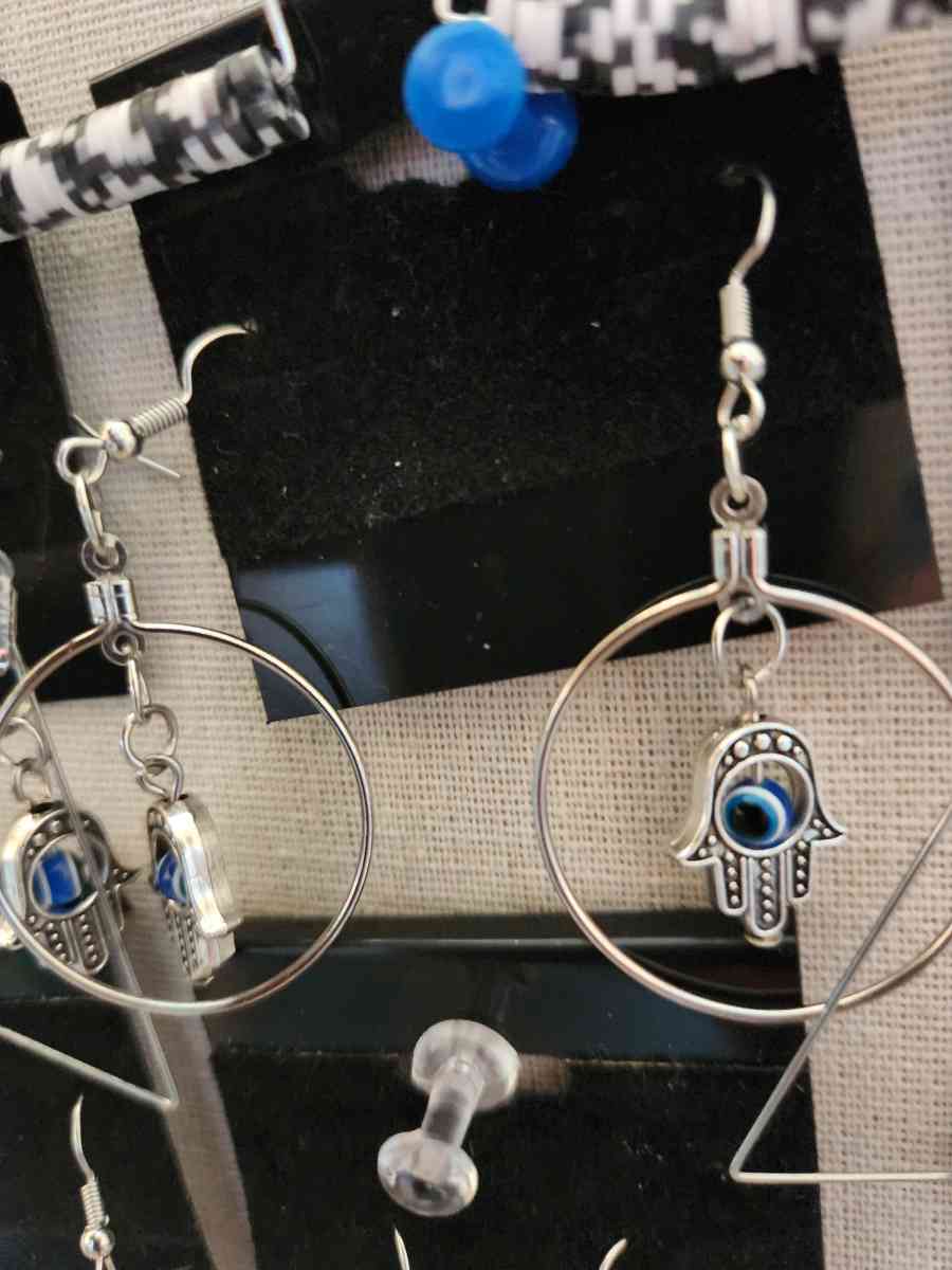 hand made earrings - Marlton, New Jersey - FleaMarketBay