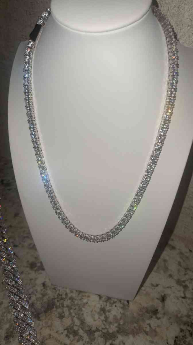 Diamond Cuban Link Chain - Lincoln Park, Michigan - FleaMarketBay