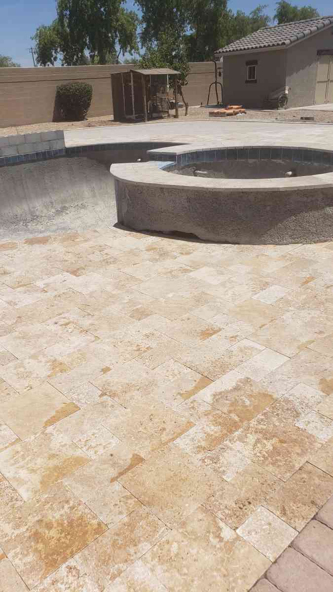 instalation Pavers Grass Travertine