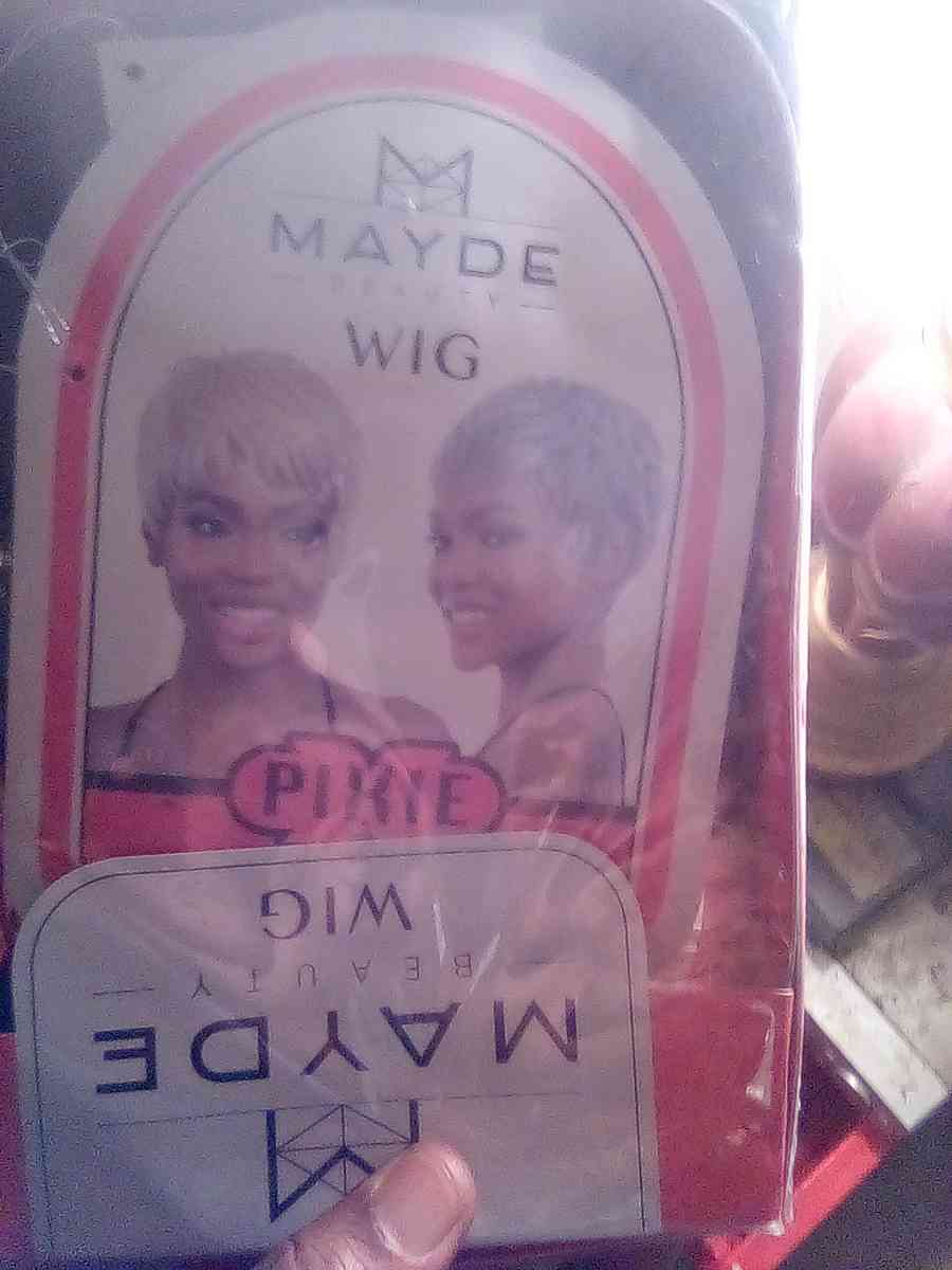 this is 14 wigs for sale curly straight - Houston, Texas - FleaMarketBay