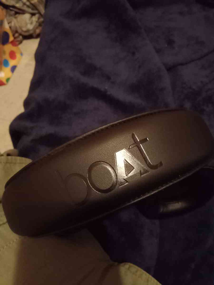 boAt Rockerz Bluetooth headphones over ear wireless with mic - Detroit, Michigan