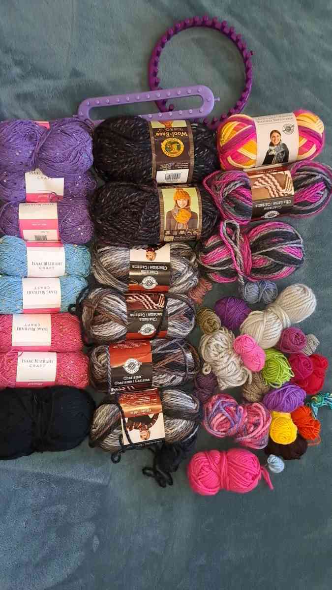box of yarn - Lafayette, Colorado - FleaMarketBay