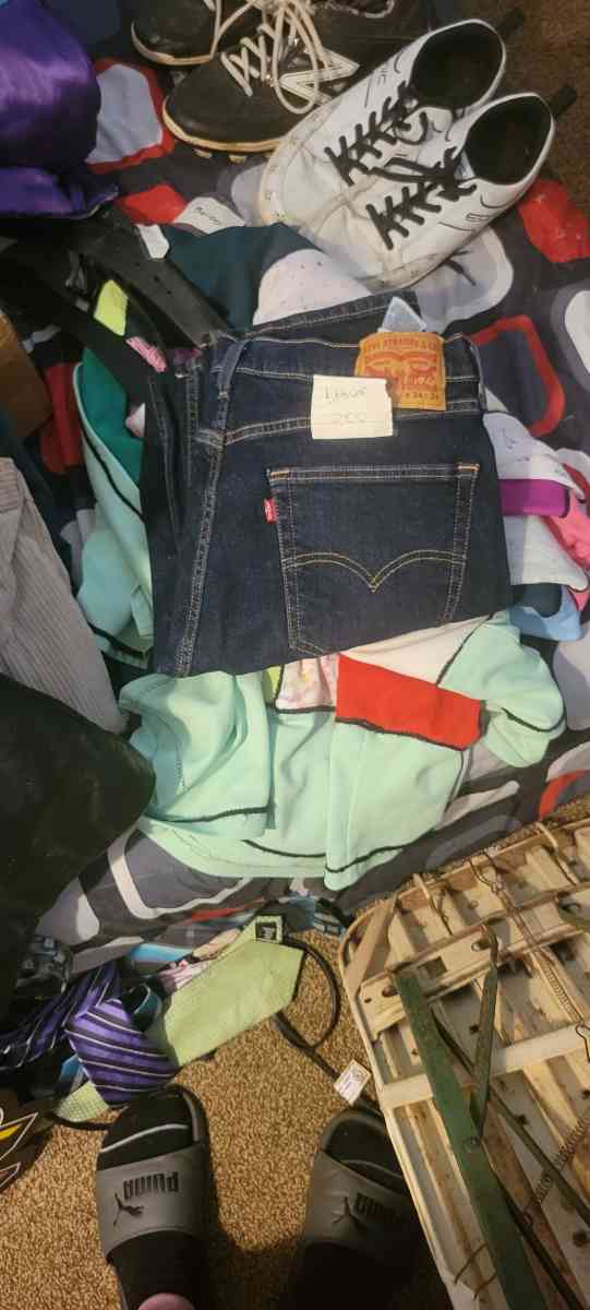 brand new pair of levis - Mount Storm, West Virginia