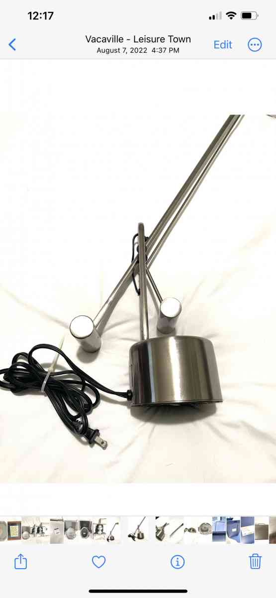 like new polished nickel finish desk top lamp - Vacaville, California - FleaMarketBay
