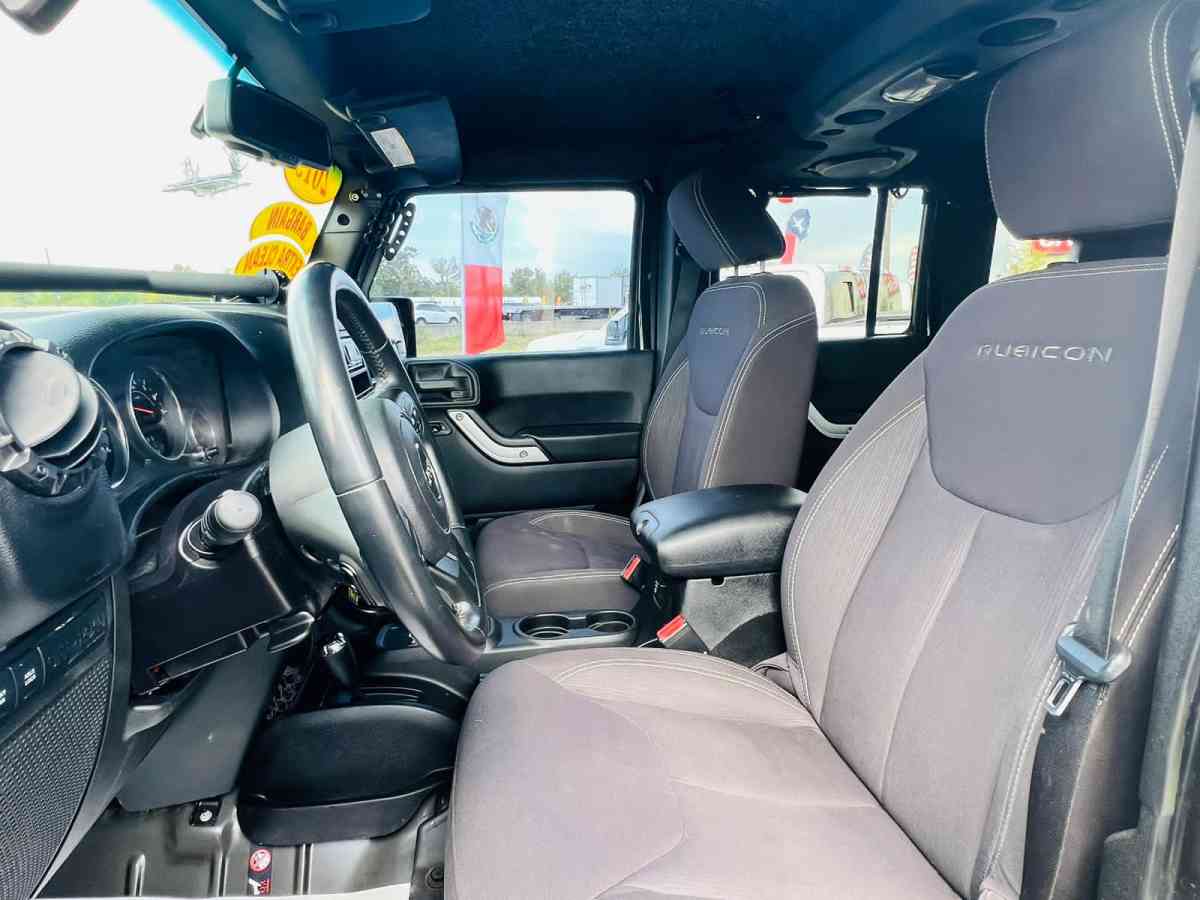 2013 Jeep Wrangler Unlimited 95k millas - Big Spring, Texas - FleaMarketBay