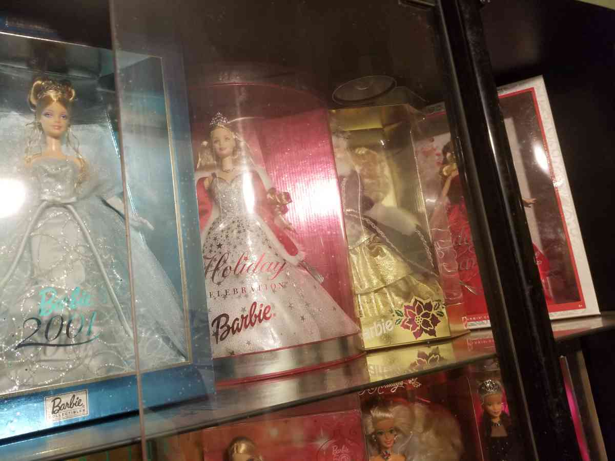 holiday barbies - Parkersburg, West Virginia - FleaMarketBay
