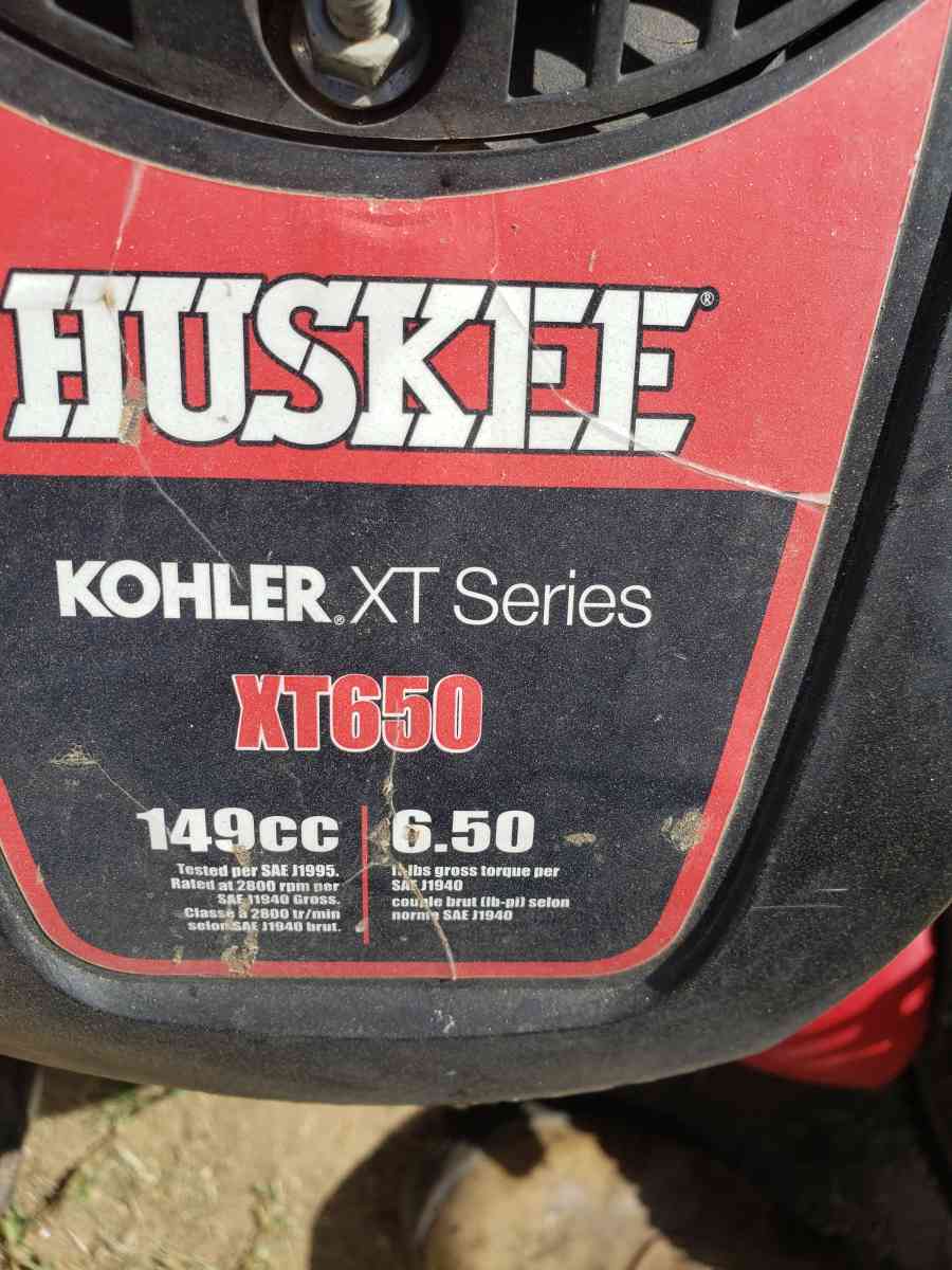 weed Wacker and lawn mower both work great - Yucaipa, California - FleaMarketBay