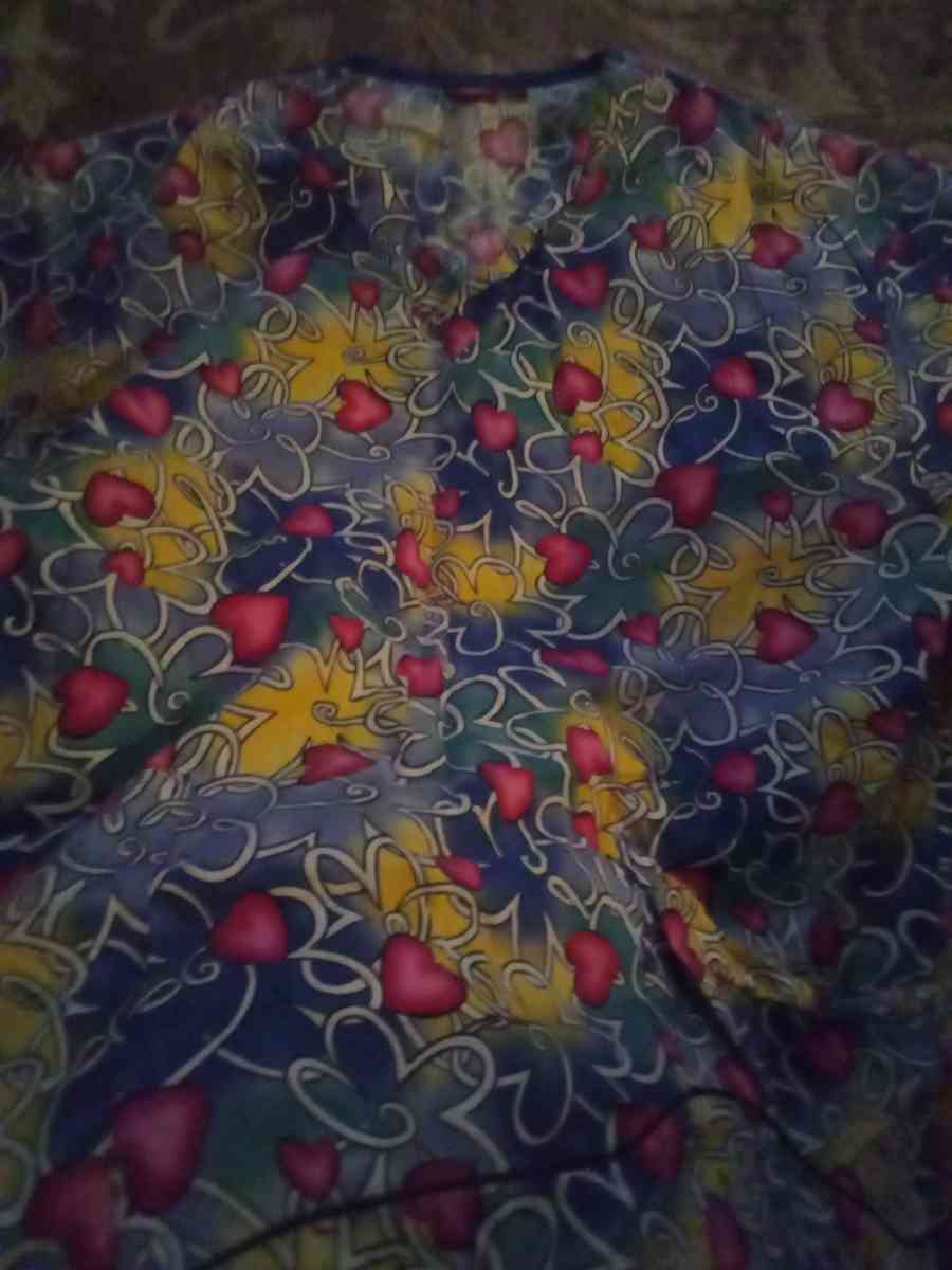 2 bags nice scrubs Dickies pirates of Caribbean Mickey mouse - Florence, Alabama - FleaMarketBay