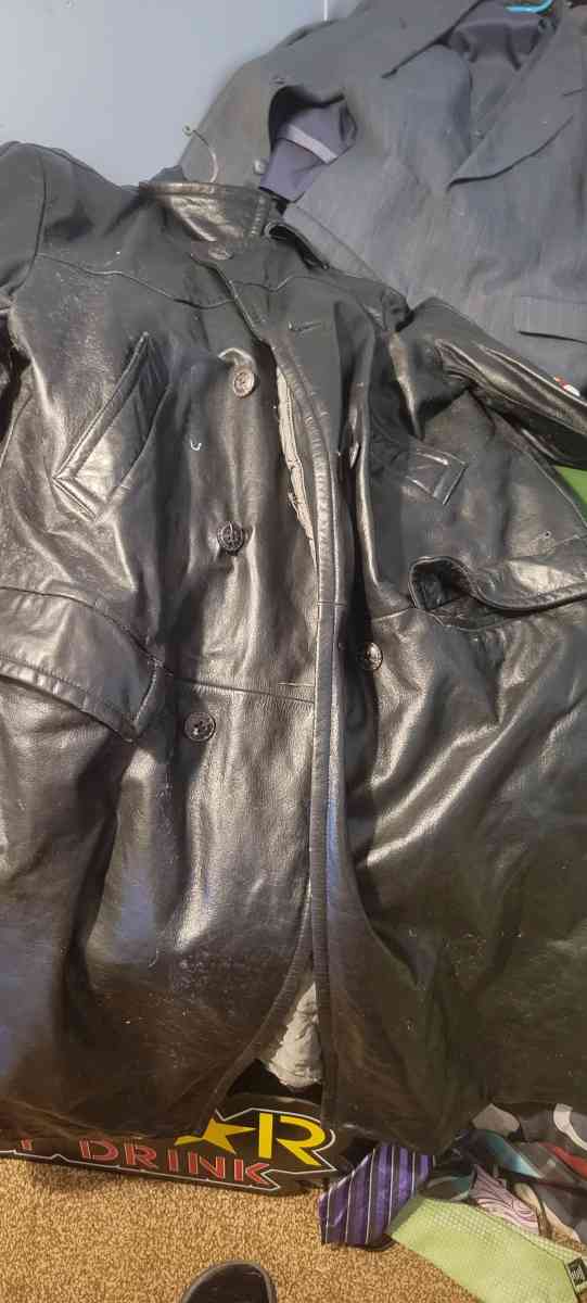 large long trench coat leather - Mount Storm, West Virginia