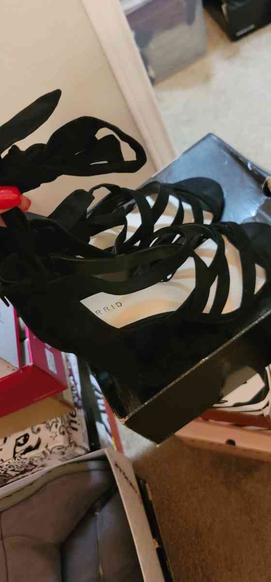 Womens Heels - Pensacola, Florida - FleaMarketBay