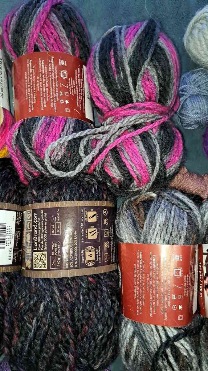 box of yarn - Lafayette, Colorado - FleaMarketBay