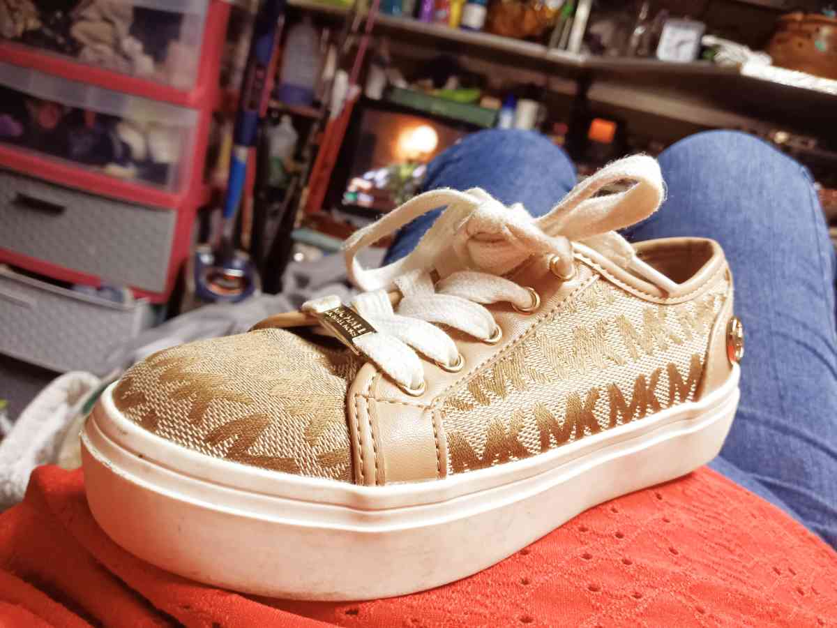 micheal korrs sneakers - Mesquite, Texas - FleaMarketBay