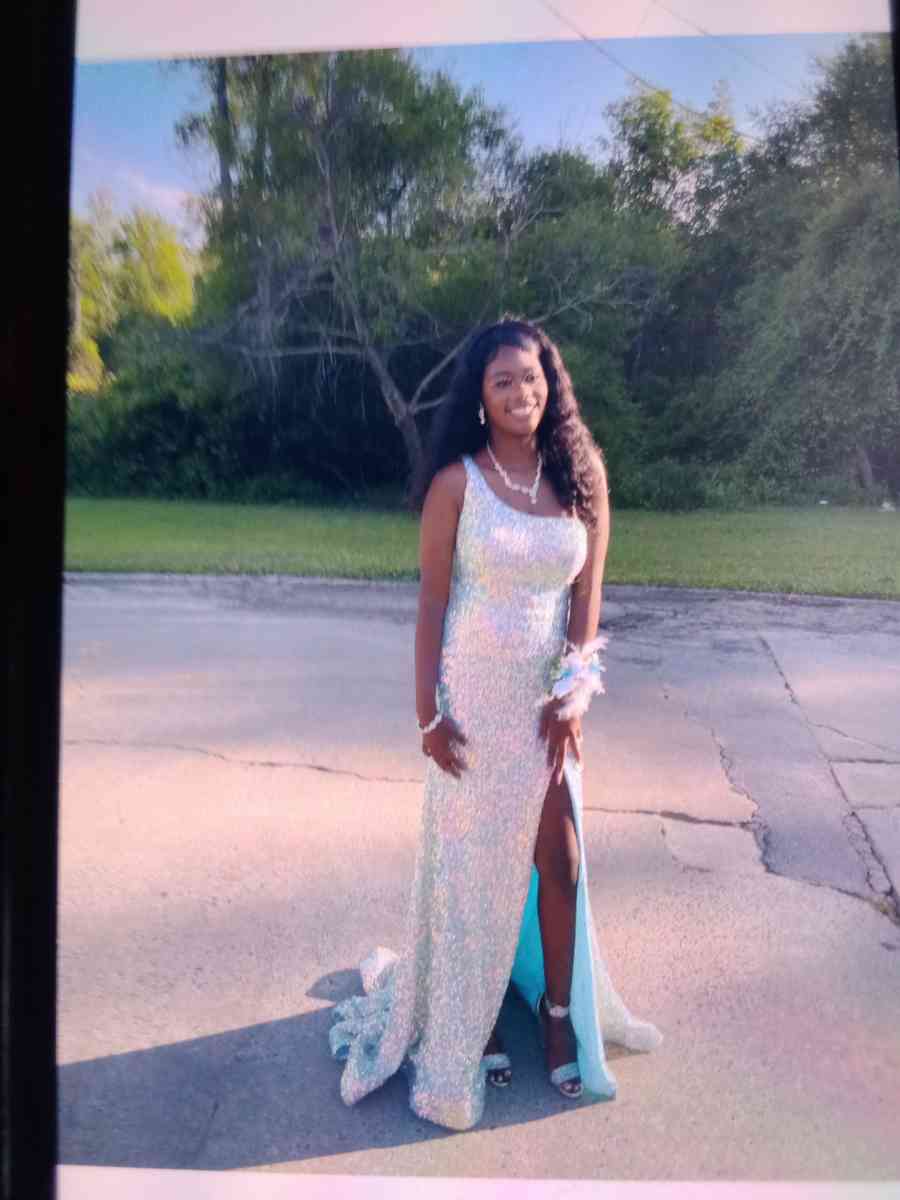 prom dress - Jesup, Georgia