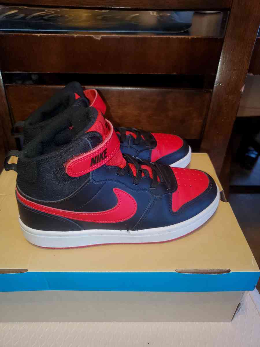 Boys Sneakers - Dover, Delaware