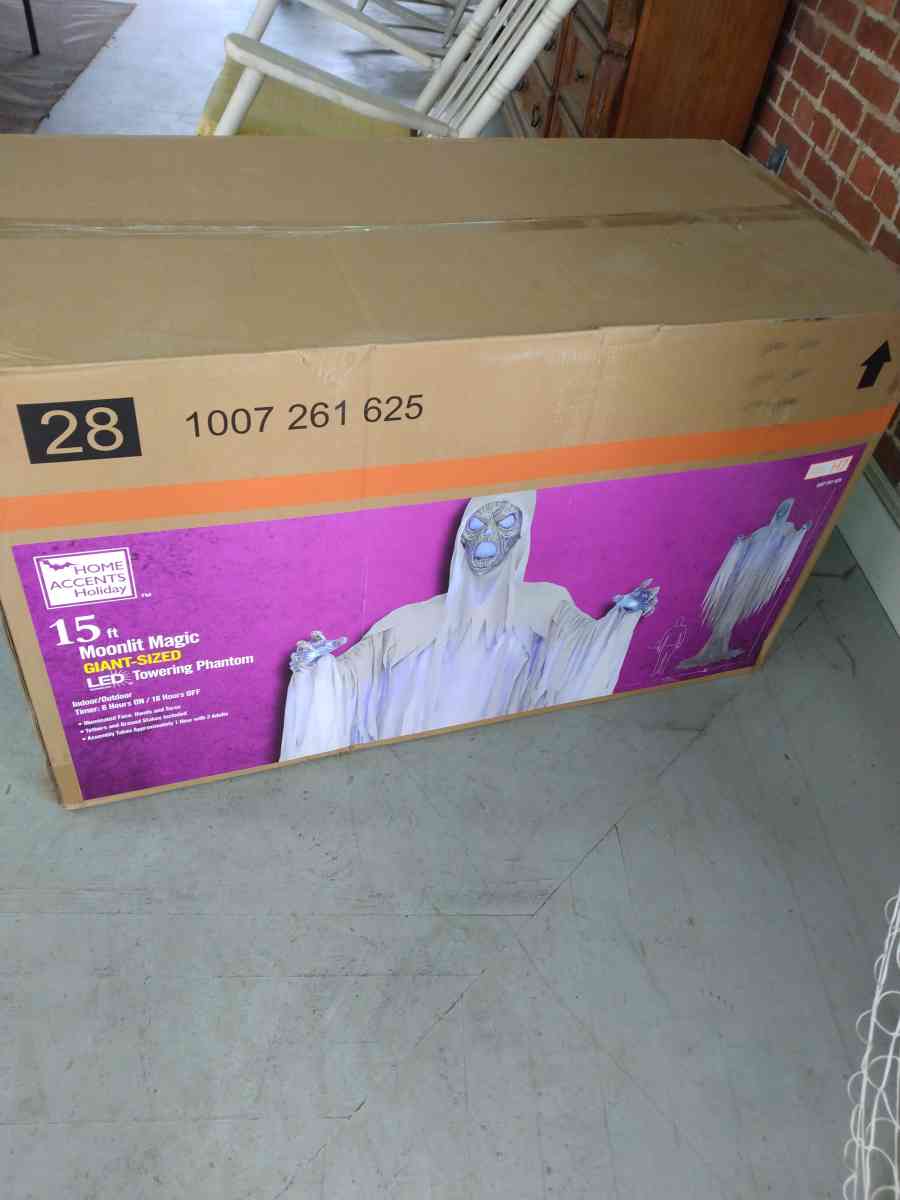 lifesize Halloween werewolf and towering phantom new in box - Emigsville, Pennsylvania - FleaMarketBay