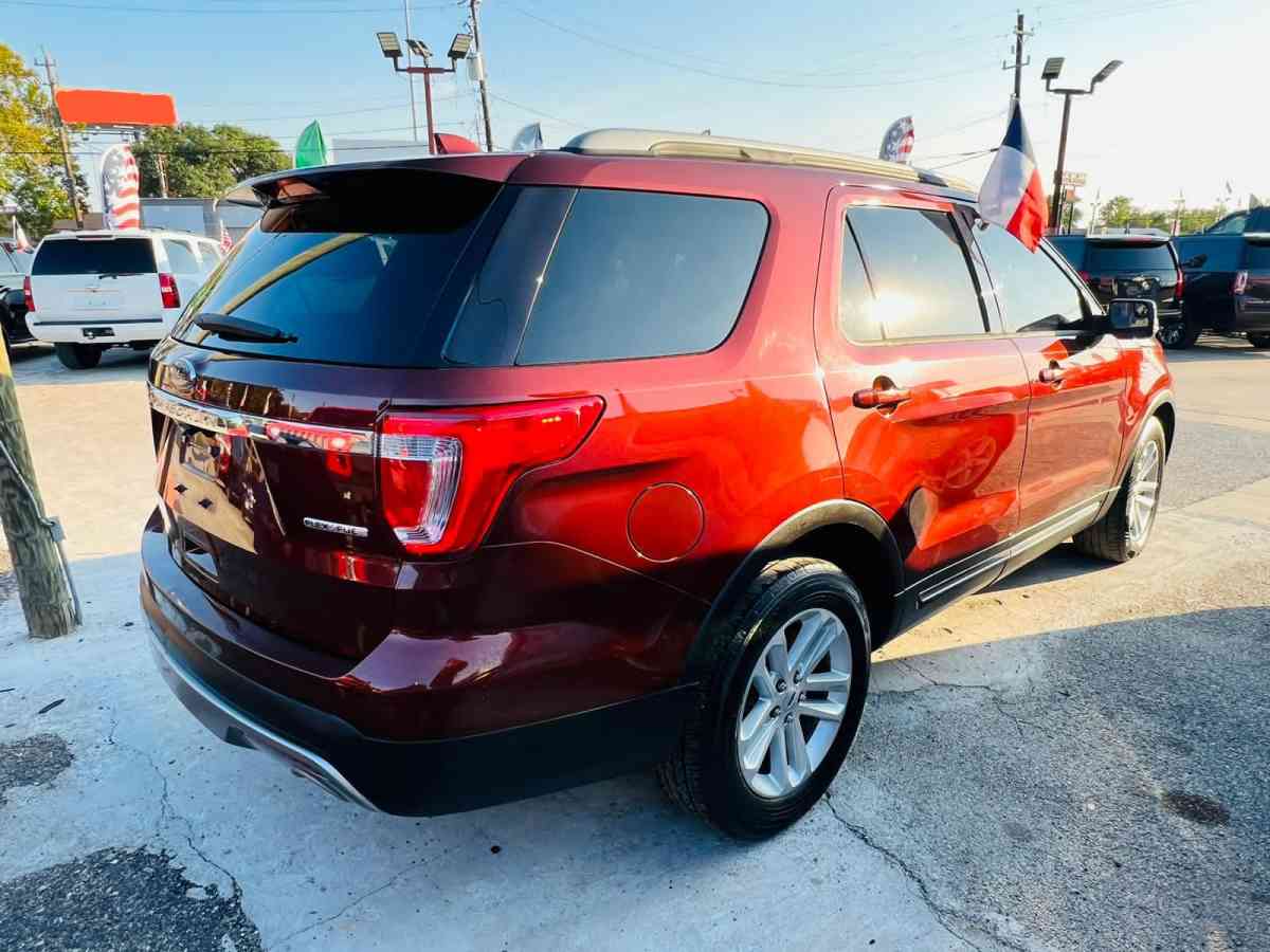 2016 FORD EXPLORER XLT 132k millas - Conroe, Texas - FleaMarketBay