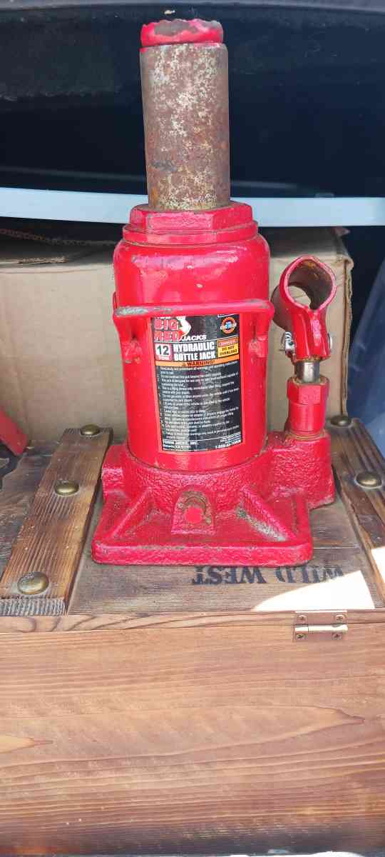 3 ton jack - Humble, Texas - FleaMarketBay